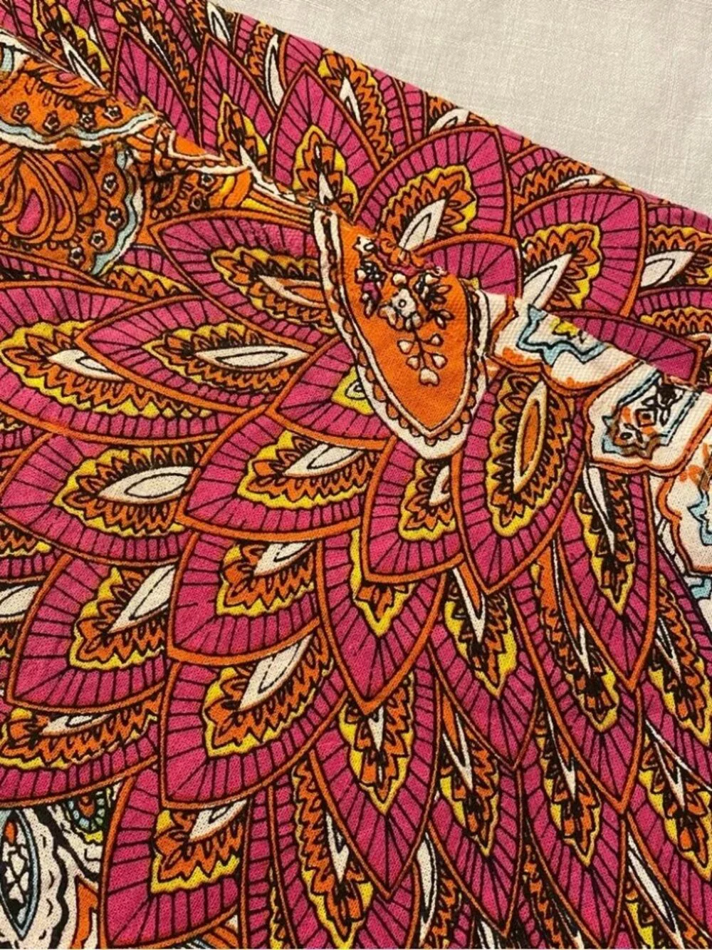 Anthropologie cotton pink orange feather print 84